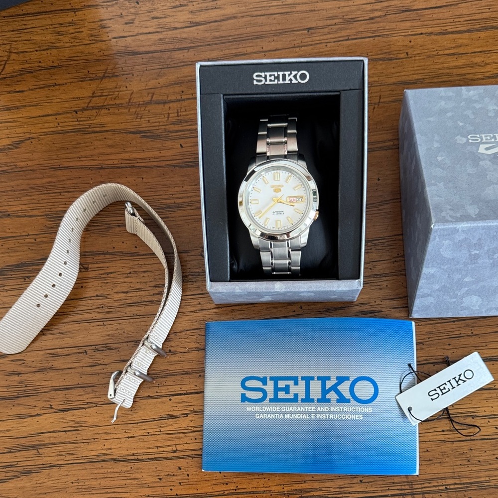 Seiko Silver and Gold Men's Watch